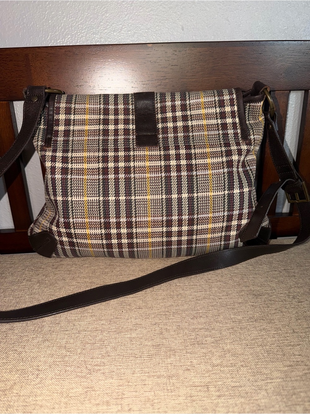RARE Burberry Vintage Wool Crossbody Bag - Picture 3 of 15